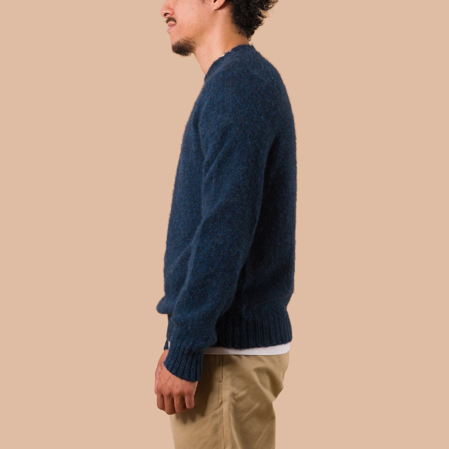 Vignettes Flaneurs Knitwear Shaggy Crew Neck Sweater Petrel worn side