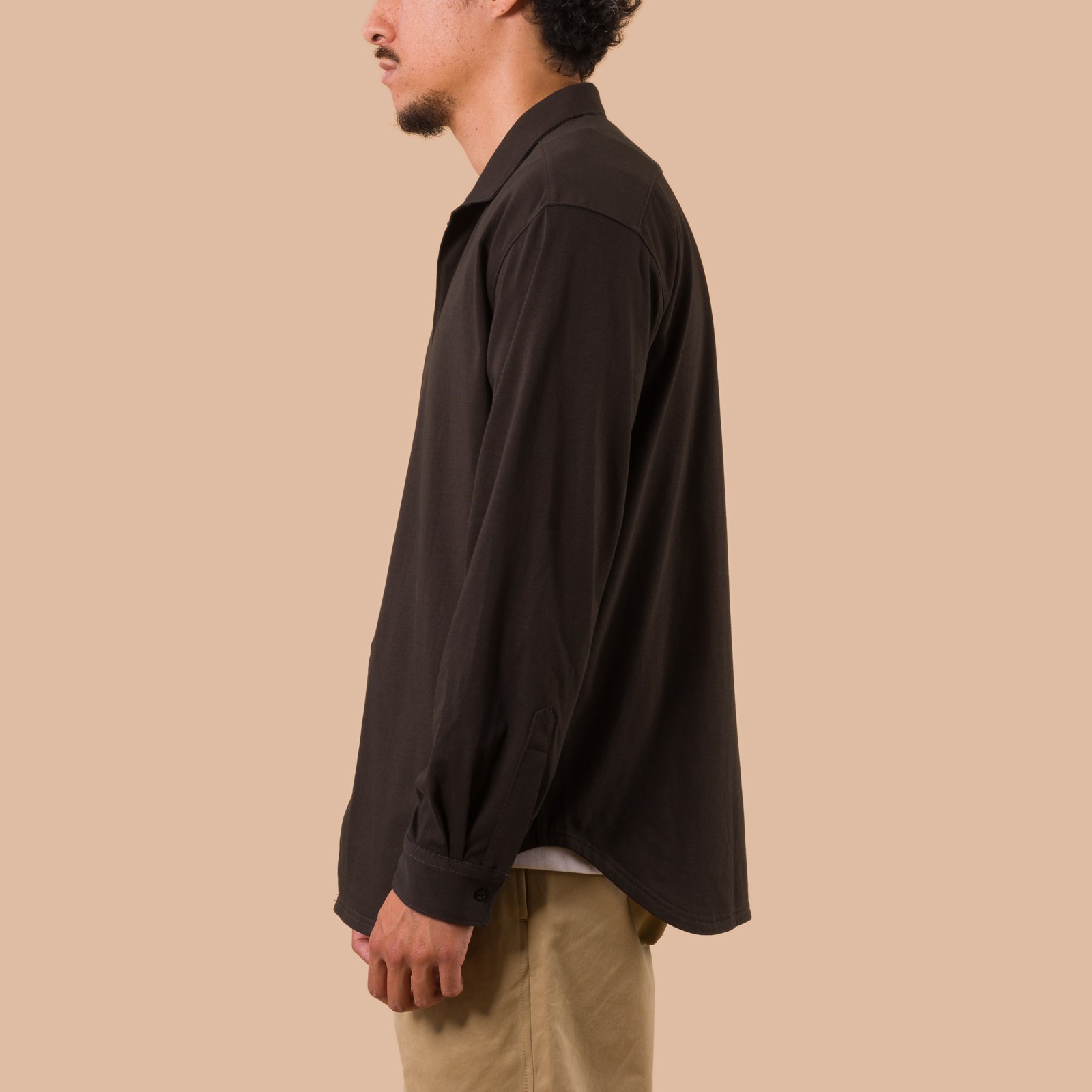 flaneurs JACKMAN Grace Lead-Off LS Shirt Ink Black worn side