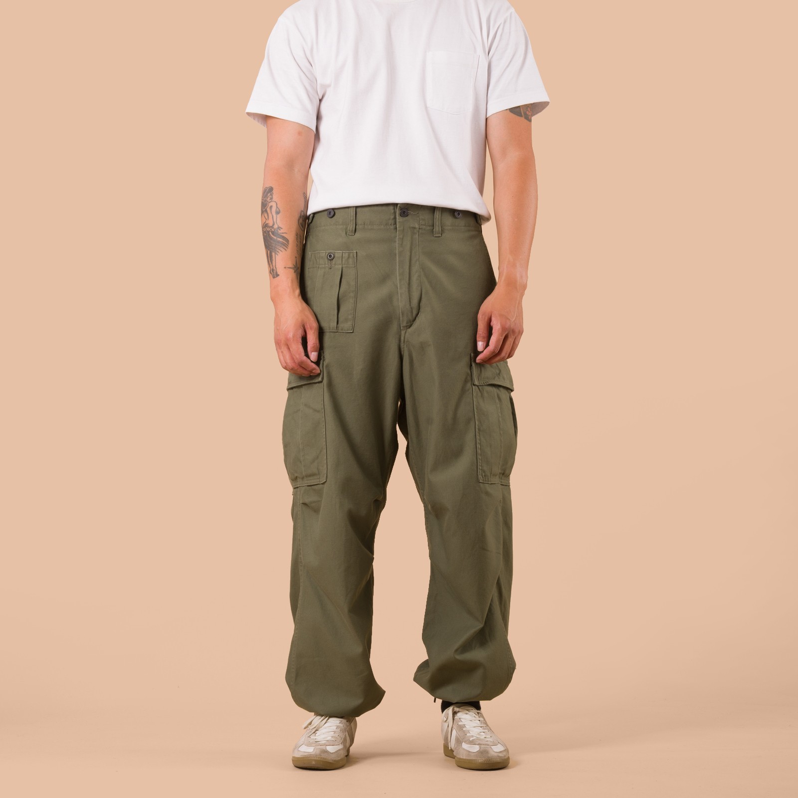 flaneurs NIGEL CABOURN Army Cargo Pant Dark Green worn front
