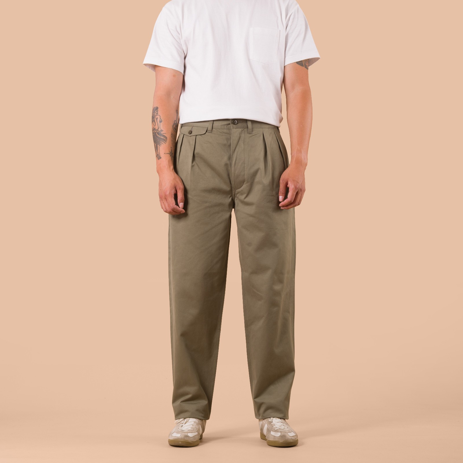 flaneurs NIGEL CABOURN Officers Pant Weapon Green worn front