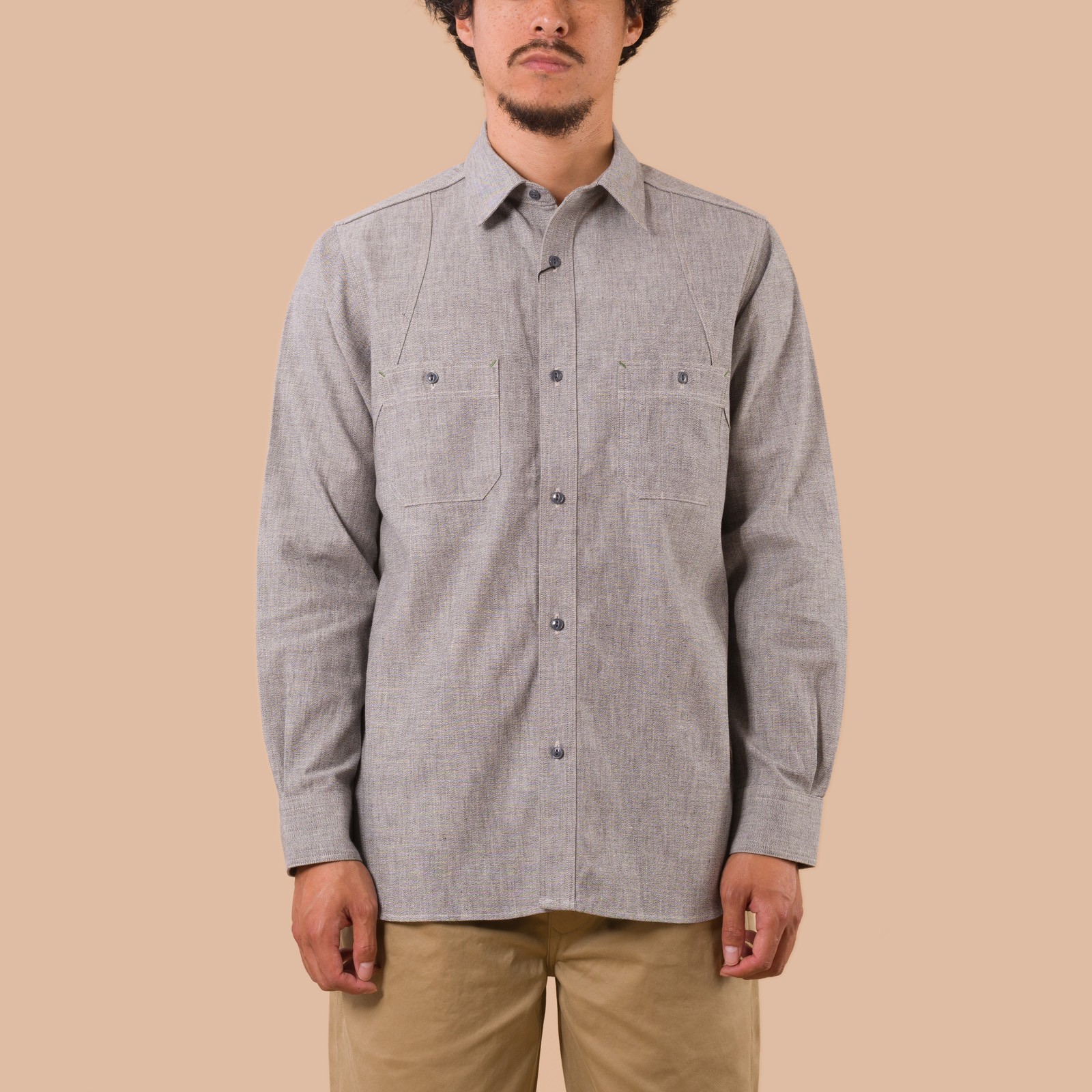 flaneurs NIGEL CABOURN Medical Shirt S&P Light Grey worn front