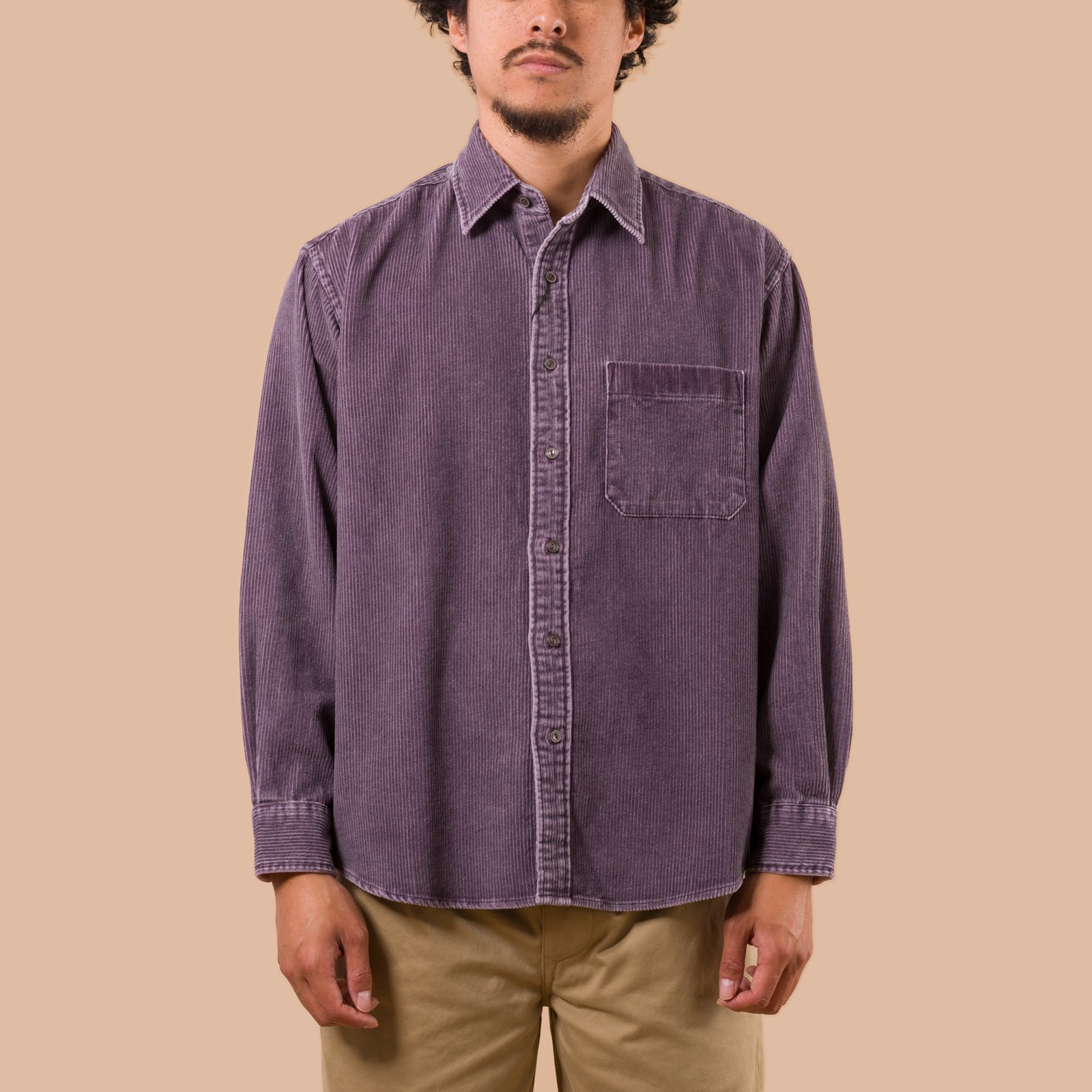 flaneurs Frizmworks Pigment 8W Corduroy Shirt Purple worn front