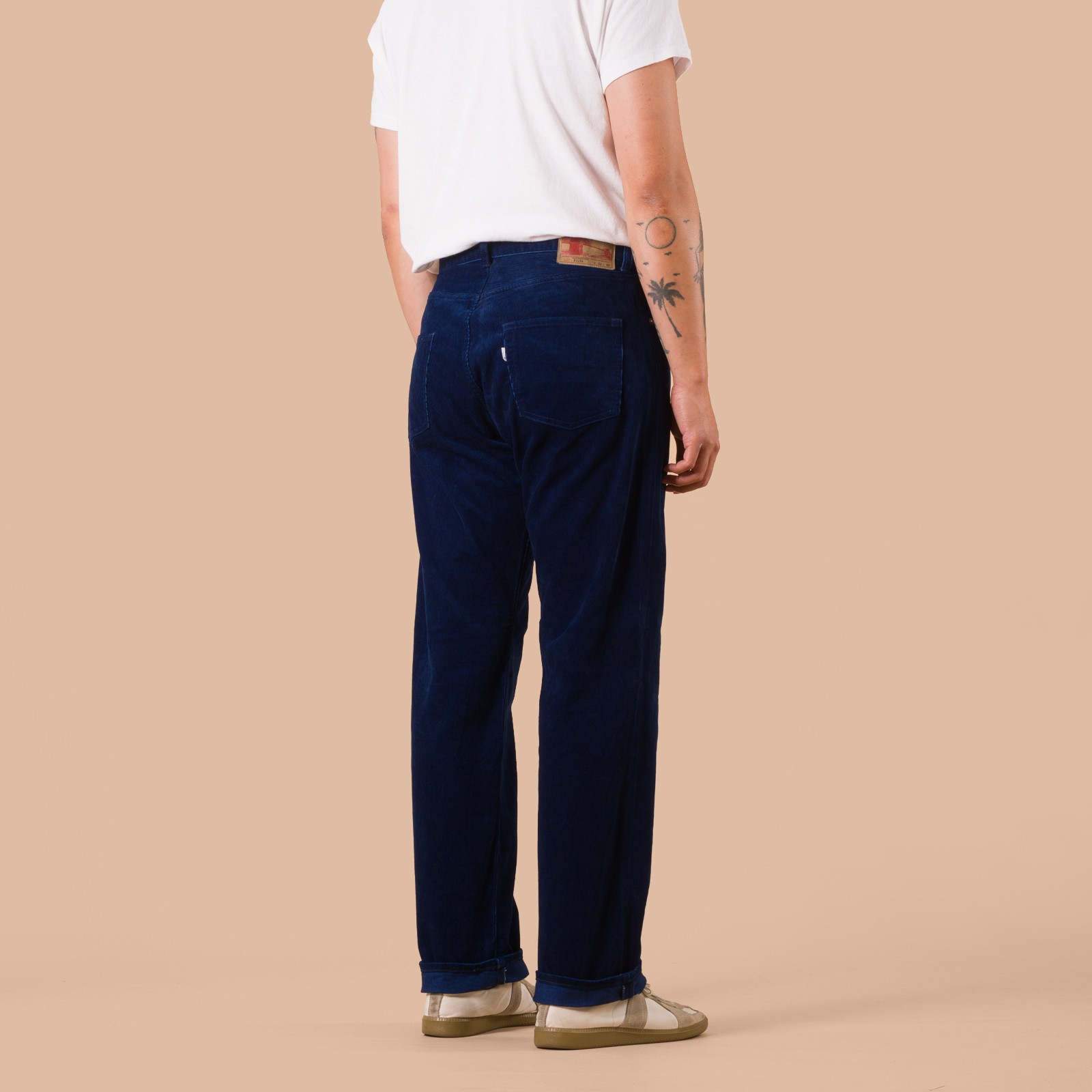 Flaneurs FOB FACTORY F1154 Indigo Corduroy worn back