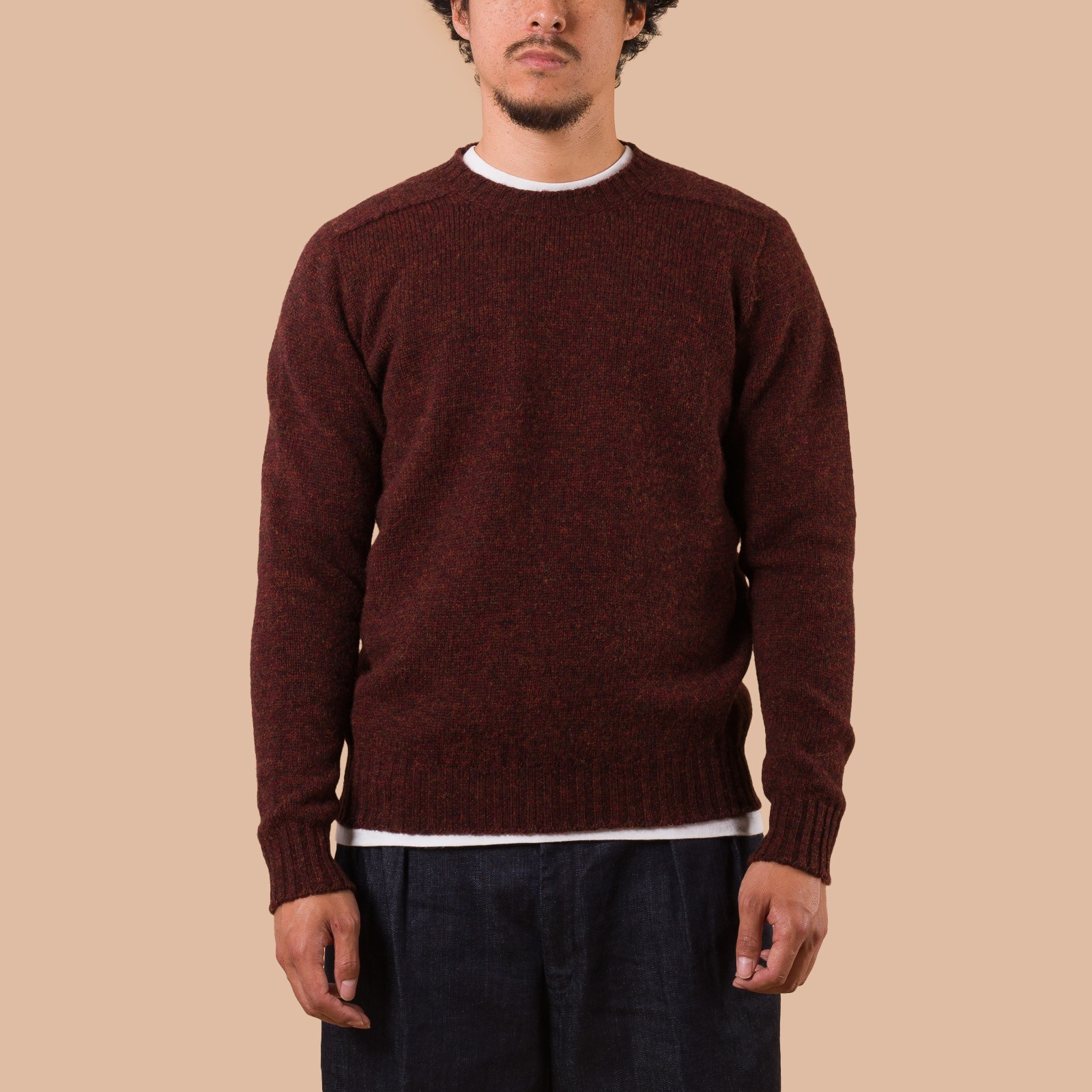 Image Flâneurs JAMIESON'S / Crewneck Saddle Shoulder Sweater Ruby face