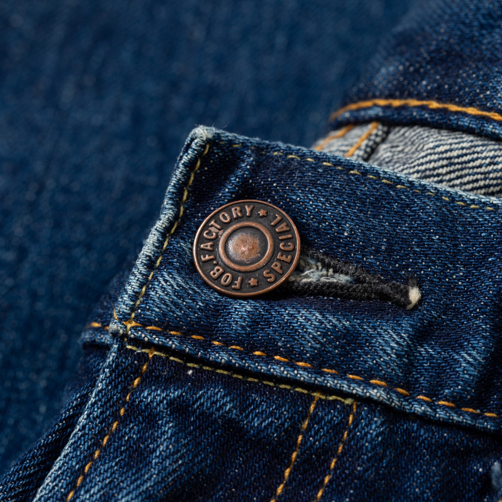 Flaneurs details FOB Factory F159 13oz Used Straight Selvedge Denim button