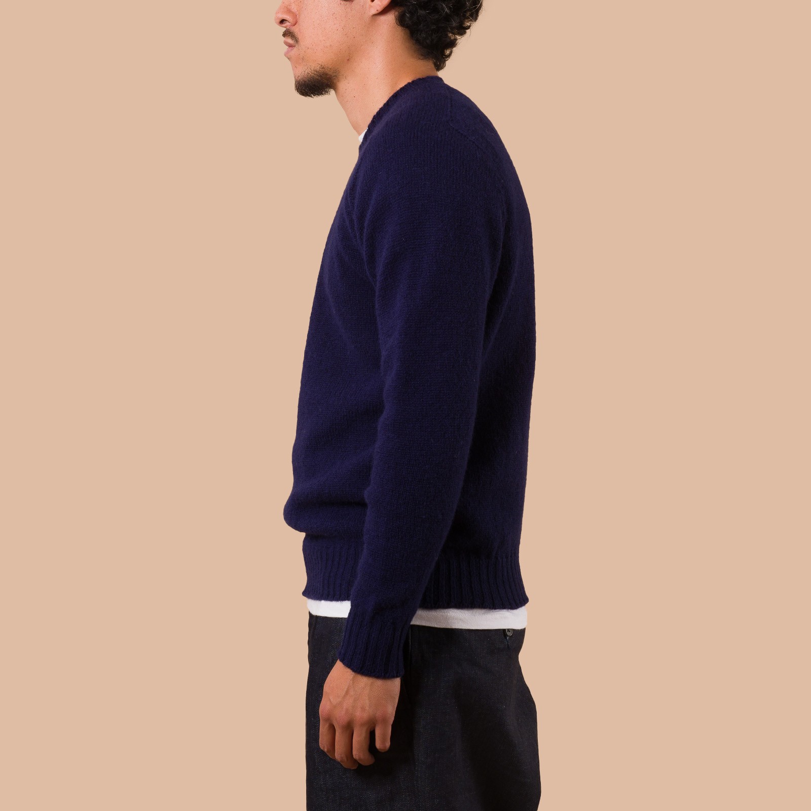 Image Flâneurs JAMIESON'S / Crewneck Saddle Shoulder Sweater Eclipse profil