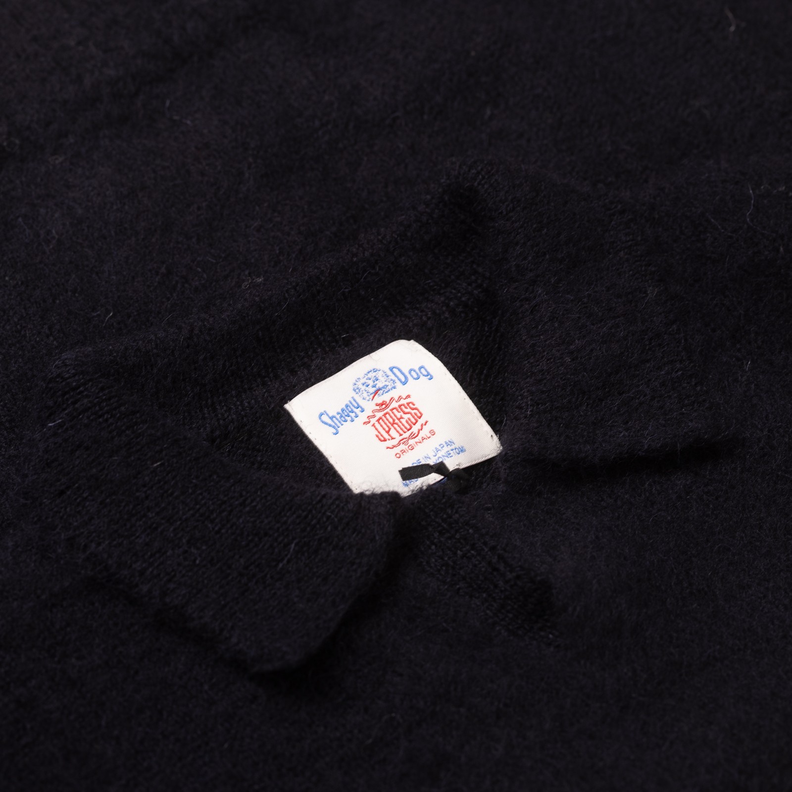 Image Flâneurs J. PRESS / Shaggy Dog Sweater Skipper Polo Navy détail col