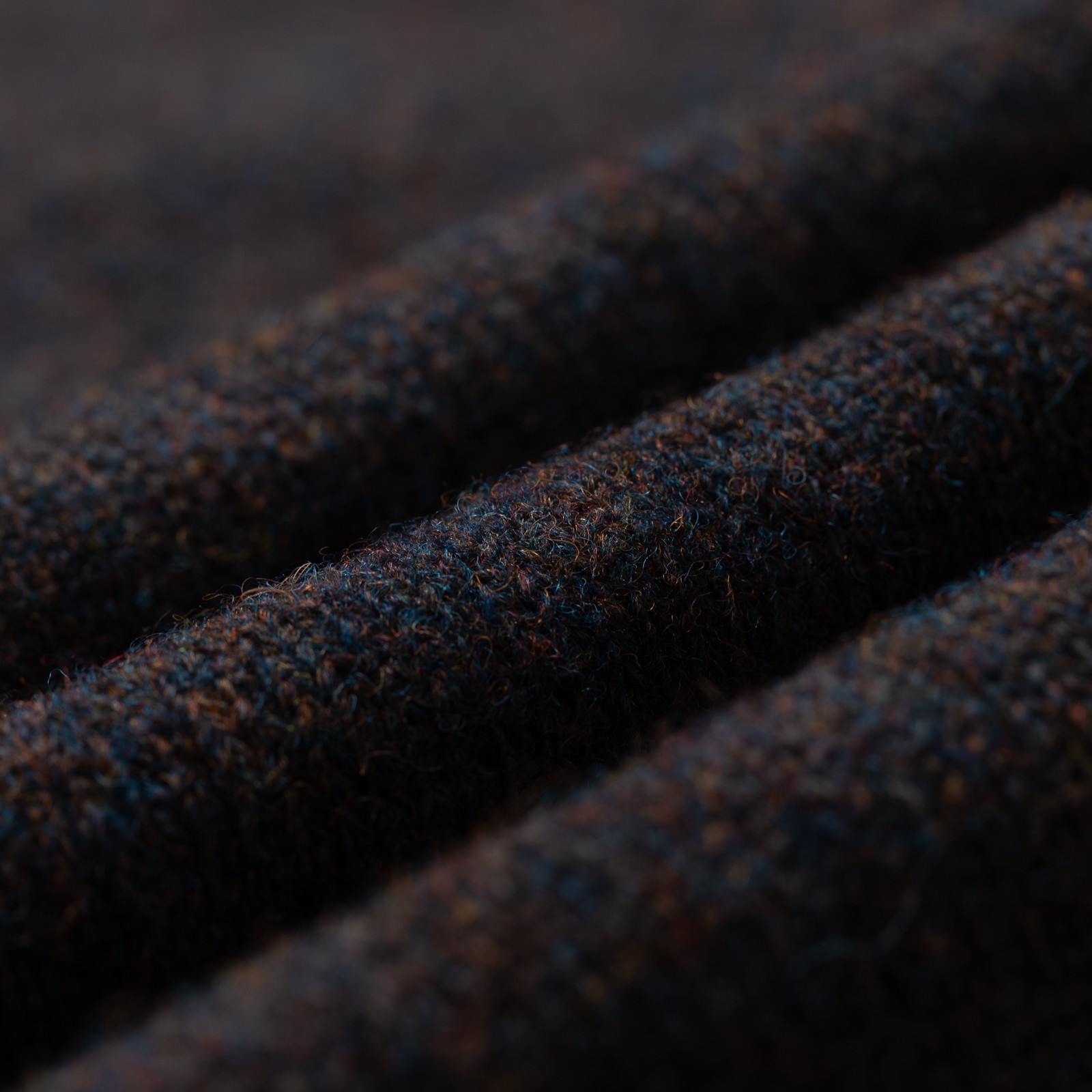 Image Flâneurs JAMIESON'S / Crewneck Saddle Shoulder Sweater Rosewood détail matière