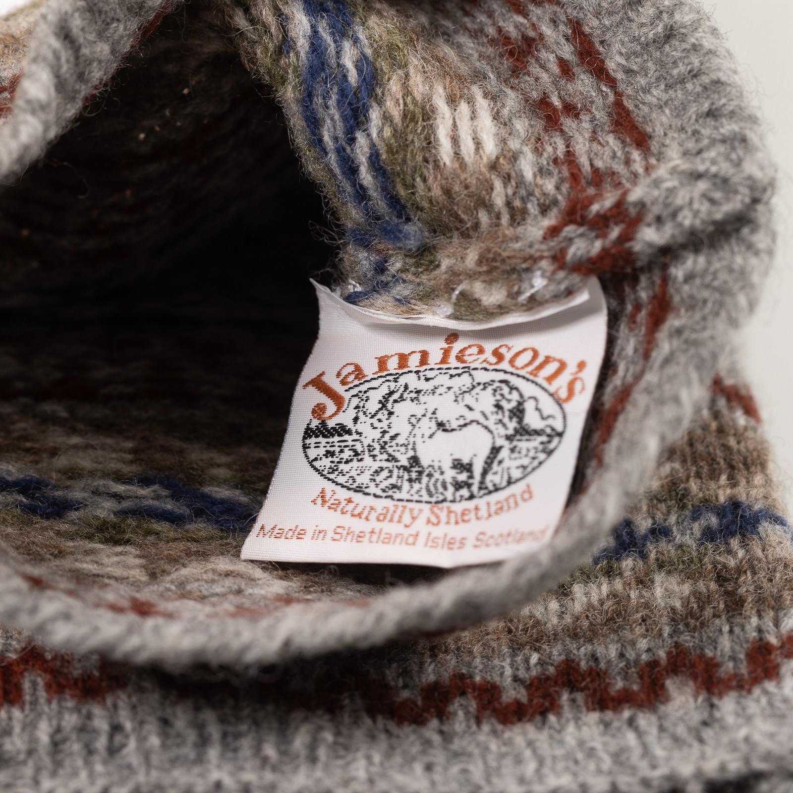 Image flâneurs JAMIESON'S / Fair Isle Scarf Grey détail