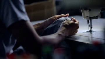 Astorflex flâneurs page marque droite.jpg