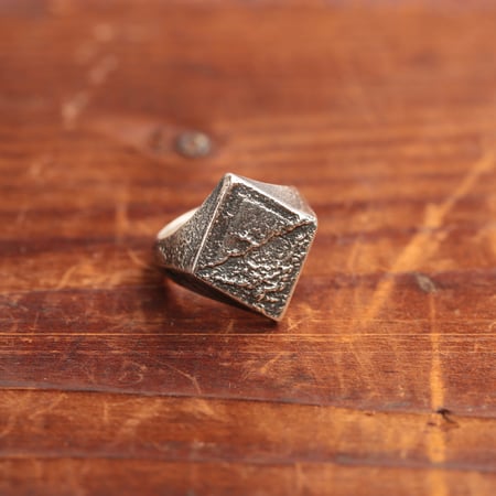 NORTHERN WORKSHOP / Diamond Signet Ring