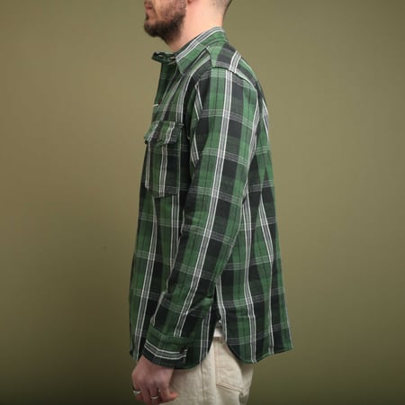 Lot 3022 Flannel Shirt With Chinstrap Green