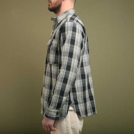 Lot 3022 Flannel Shirt With Chinstrap Gray