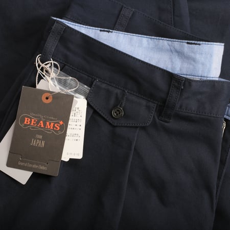 image flâneurs détail  Beams 2 Pleats Twill Trousers navy