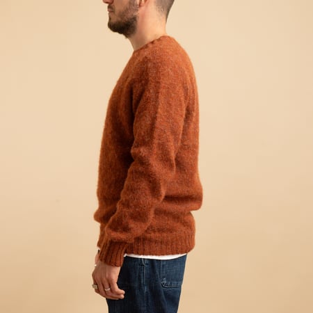 HARLEY OF SCOTLAND X FLÂNEURS / Shaggy Crew Neck Sweater Terracotta