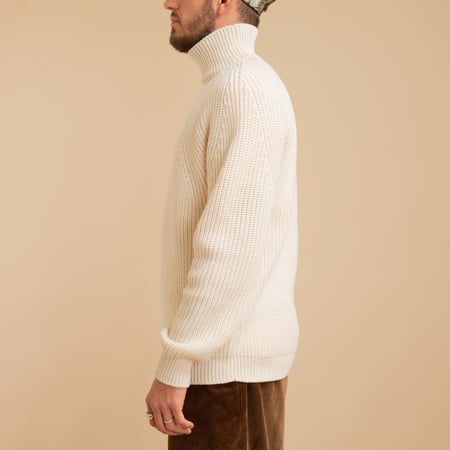 Signature Turtle Neck Ivory