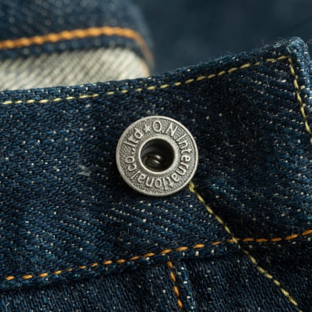 Image-Flâneurs_ONI DENIM / 902ZR-KABEG "Secret Kabuki" 20oz High Rise Relaxed Tapered_Button Detail
