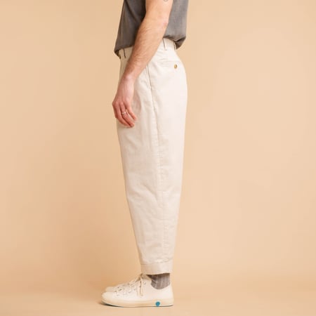image flâneurs profil de face Beams 2 Pleats Twill Trousers 1