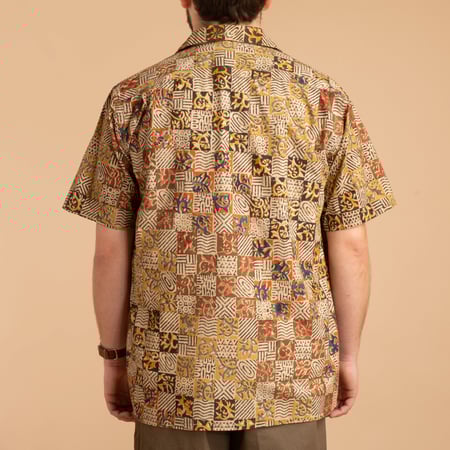 Open Collar Short Sleeve Shirt Block Print Square