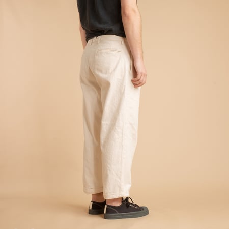 Seuvas image flâneurs 10oz Canvas 2 Tuck Trousers Natural de dos