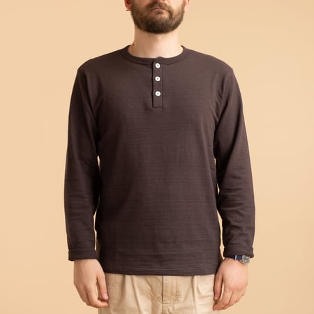 Lot 5907 Long Sleeve Henley Neck T-Shirt Black