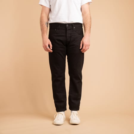 642-13BK 13oz Jet Black Relaxed Tapered