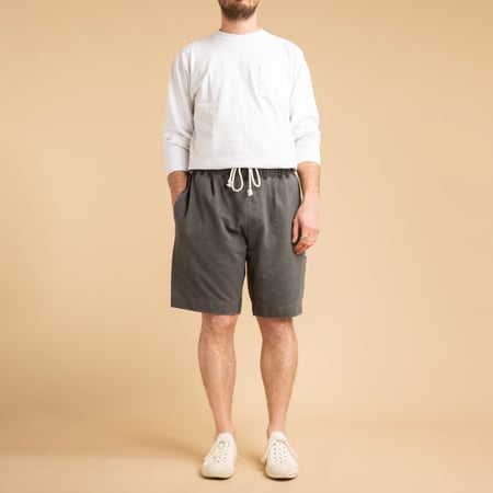Light Terry Shorts in Pitch Black