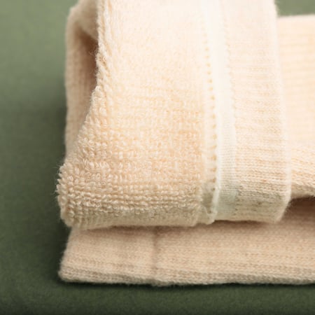 Lot 5234 Pile Socks Green Line