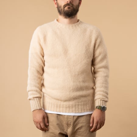 HARLEY OF SCOTLAND X FLANEURS / Shaggy Crew Neck Sweater in Oatmeal
