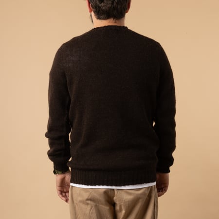 pull shetland Voe Harley of Scotland flâneurs couleur Black de dos