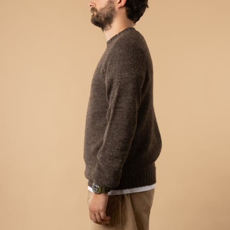 pull shetland Voe Harley of Scotland flâneurs couleur Grey de côté