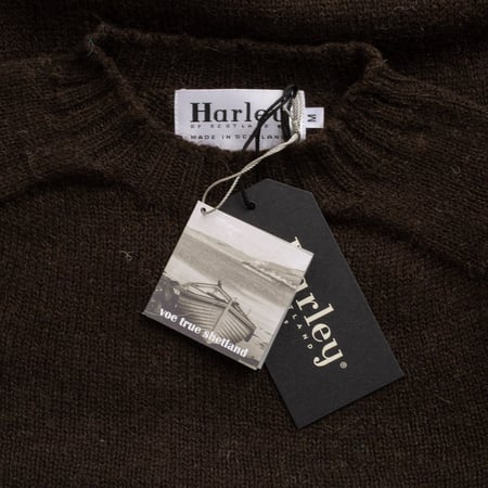 pull HARLEY OF SCOTLAND Voe True Shetland Crew Neck Black flaneurs-tag