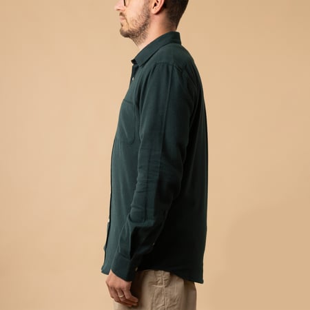 PORTUGUESE FLANNEL Teca Shirt in Green, side profile