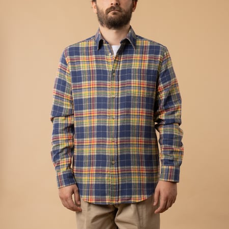 Chemise en coton PORTUGUESE FLANNEL Olissipo Shirt de face fermé