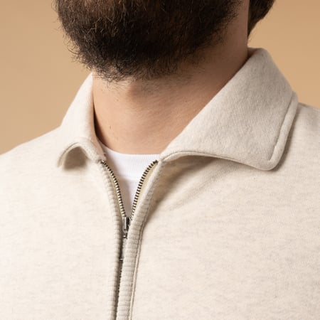 BEAMS PLUS Half Zip long sleeve sweatshirt in Oatmeal color with collar detail on the front.