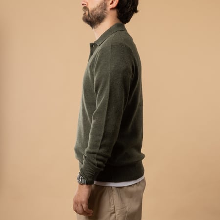 BEAMS PLUS 9G Knit Polo long sleeve wool sweater in Green color, profile view