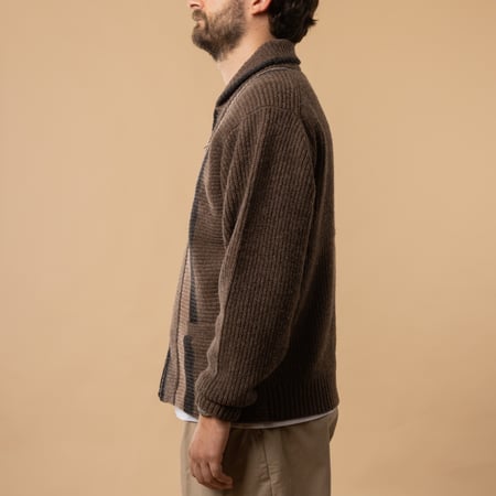 cardigan à zip BEAMS PLUS Full Zip Shawl Collar Knit couleur Brown de profil