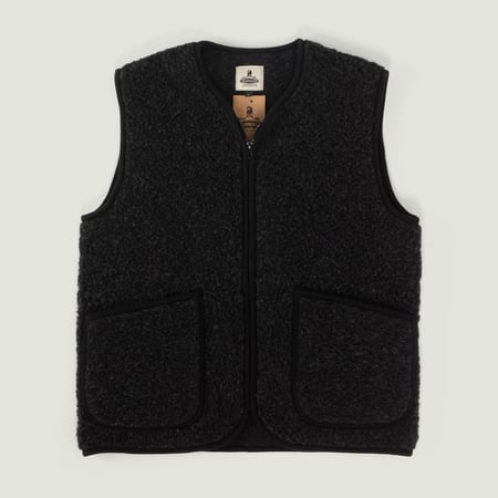 Vignettes-flâneurs-COLDBREAKER-veste-en-laine-sans-manche-Pepitko-Vest-Black