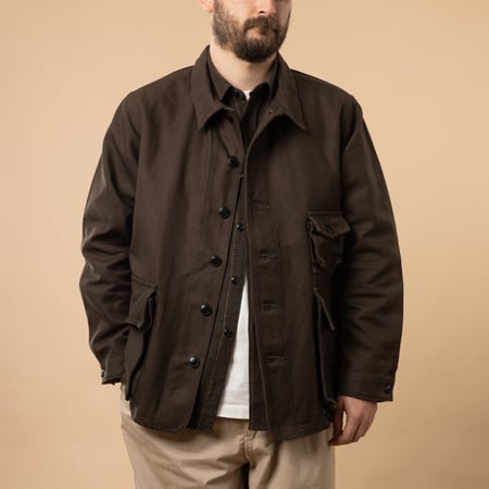 flâneurs-FOB-FACTORY-F2448-Heavy-Cotton-Twill-Hunting-Jacket-Black-pose-de-face-ouvert