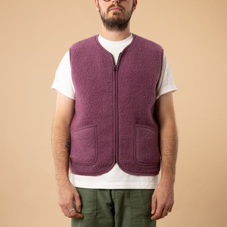 -flâneurs-COLDBREAKER-sleeveless wool jacket-Pepitko Ultralight-French Purple-front closed