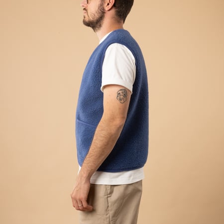 flâneurs-COLDBREAKER-sleeveless-wool-jacket-Pepitko-Ultralight-Blue-Blue-side-profile