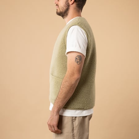 flâneurs-COLDBREAKER-sleeveless wool jacket-Pepitko ultralight pistachio side profile