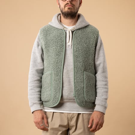 flâneurs-COLDBREAKER-veste-en-laine-sans-manche-Pepitko-Vest-Green-de face ouvert