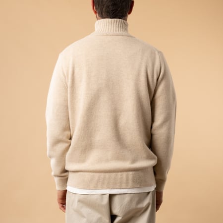 flâneurs-MOONCASTLE-Cashmere Wool Turtleneck Sweater Natural-back