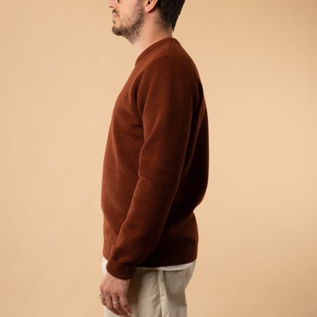 Flâneurs - Round Neck Sweater - Youri - Brick - Profile View