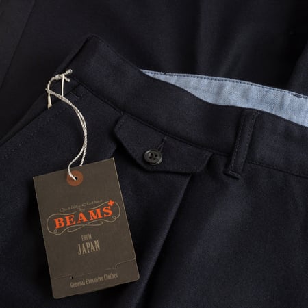 détail-flâneurs--BEAMS-PLUS-2-Pleats-Tapered-Flannel-Navy