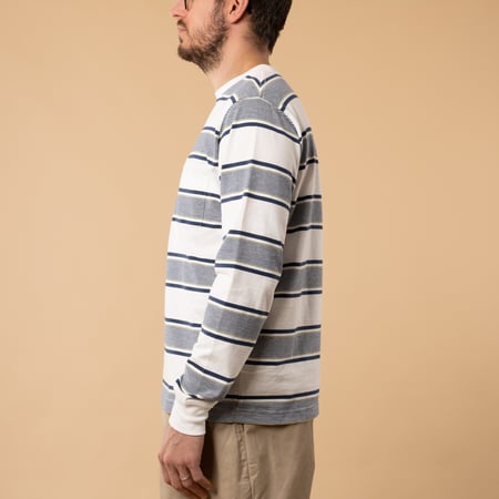 BEAMS PLUS / Pocket Tee Wide Stripe Off White_de profil