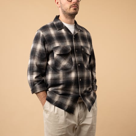 FOB FACTORY F3505 Nel Open Collar Shirt Black, three-quarter length