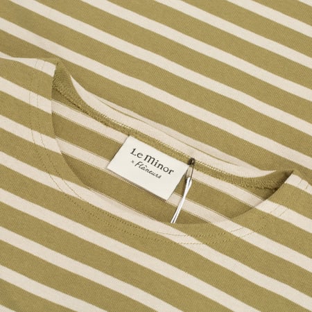 Le-Minor-x-Flâneurs-detailmariniere-loose-fit-khaki-ecru.1