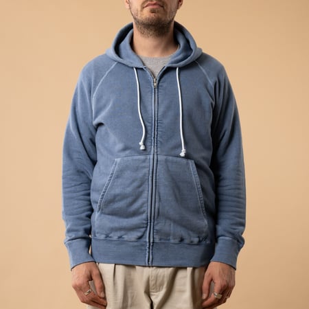 Good On flâneurs - Raglan Zip Hood Sweat P-Ajisai with closed front